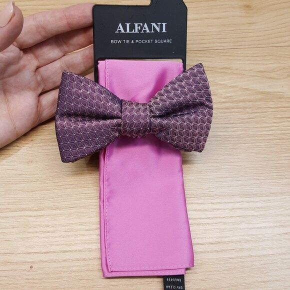 ALFANI Mens Bow Tie & Pocket Square Mauve Textured Geo Pink Satin Pre-Tied - Picture 1 of 4